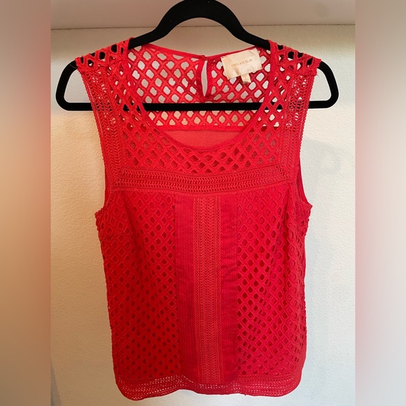 Skies Are Blue red sleeveless blouse - Picture 2 of 3